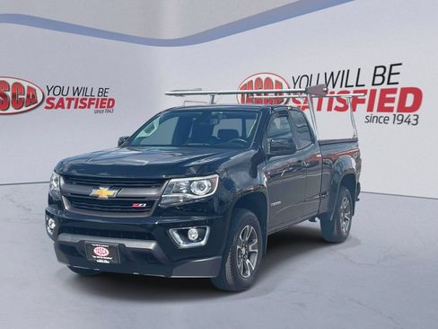 Used 2017 Chevrolet Colorado Z71 AWD/4WD image 4