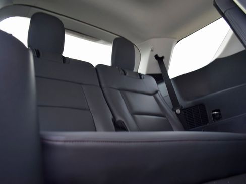 New 2026 Ford Explorer Active w/ Active Comfort Package image 23