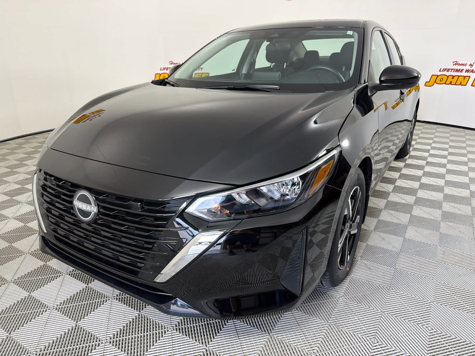 Used 2025 Nissan Sentra SV FWD image 1