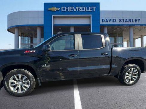 Used 2021 Chevrolet Silverado 1500 RST w/ Texas Edition Plus AWD/4WD image 5