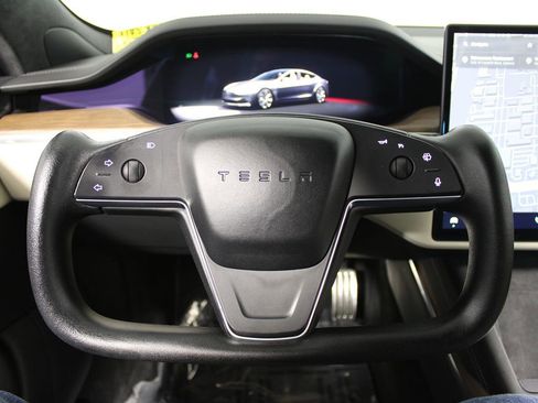 Used 2022 Tesla Model S AWD/4WD image 14