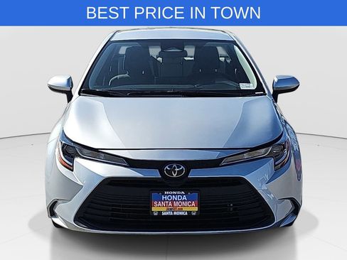 Used 2023 Toyota Corolla LE w/ Carpet Mat Package (TMS) FWD image 2