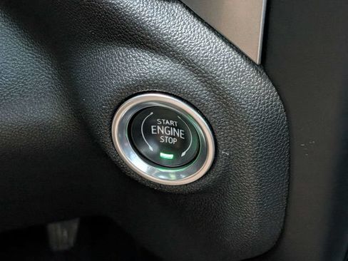 Used 2022 Chevrolet Silverado 1500 LT AWD/4WD image 28