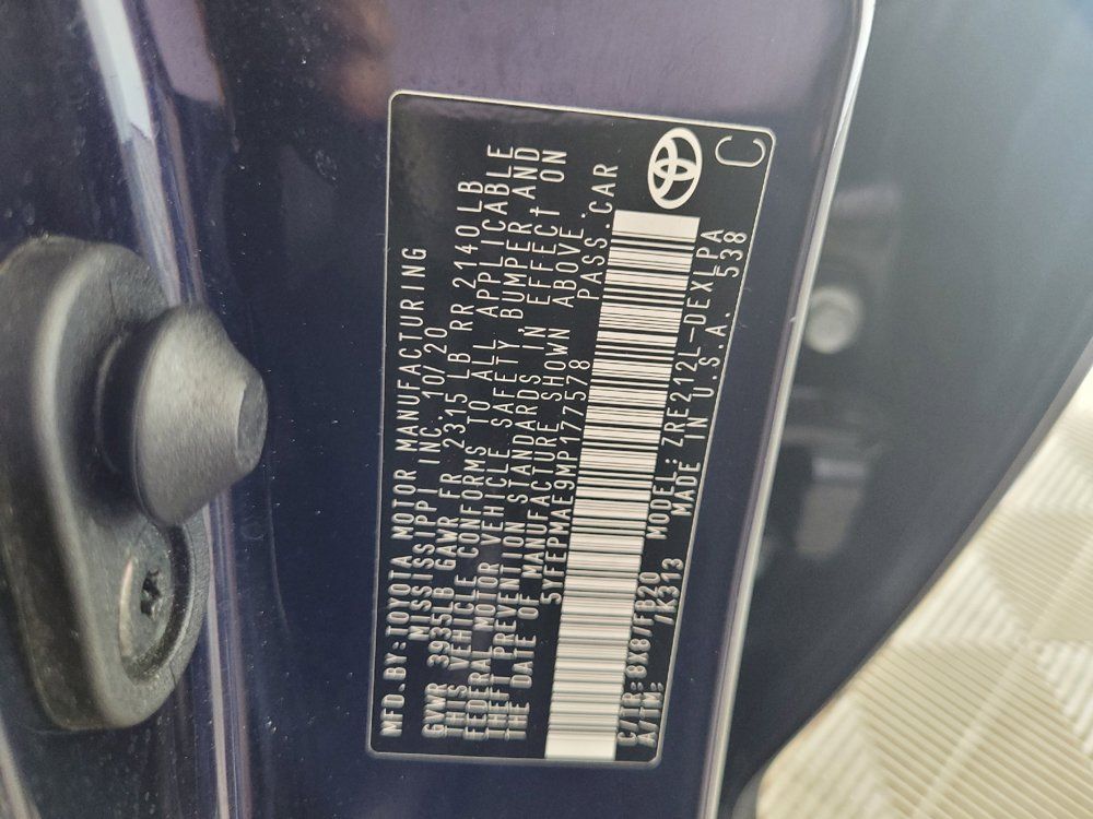 Used 2021 Toyota Corolla LE FWD image 33