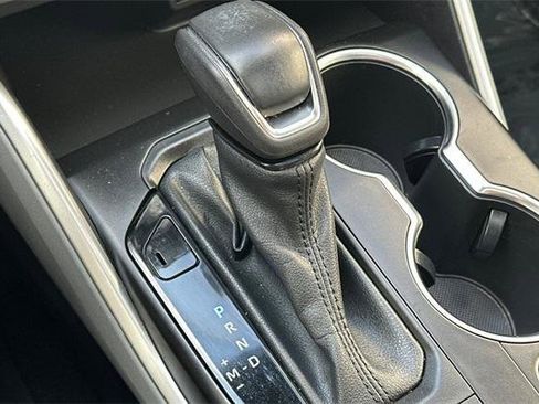 Used 2022 Toyota Highlander XLE image 23