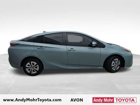 Used 2016 Toyota Prius Four image 7