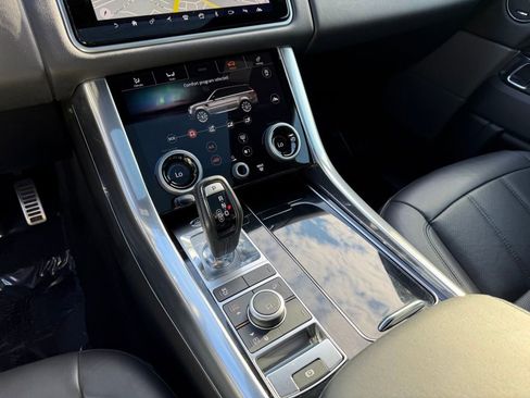 Used 2022 Land Rover Range Rover Sport HSE Silver Edition image 16