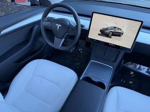 Used 2022 Tesla Model 3 Long Range image 39