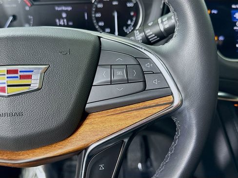 Used 2022 Cadillac XT5 Premium Luxury image 24