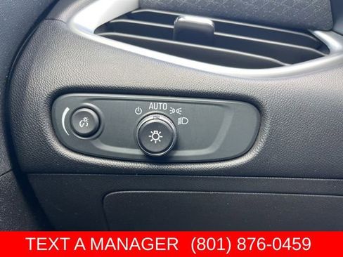Used 2024 Chevrolet Malibu LT FWD image 21