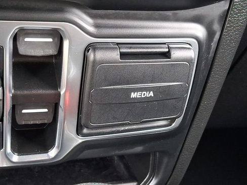Used 2021 Jeep Gladiator Sport AWD/4WD image 28