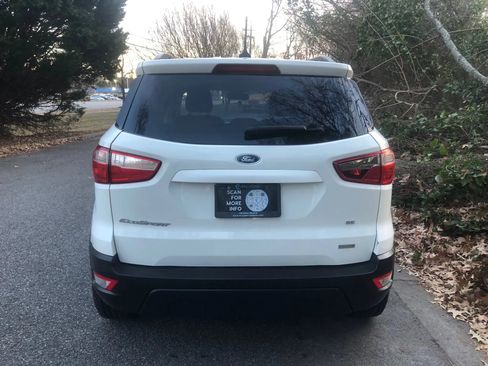 Used 2019 Ford EcoSport SE image 5