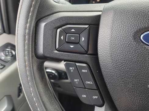 Used 2017 Ford F150 XLT AWD/4WD image 31