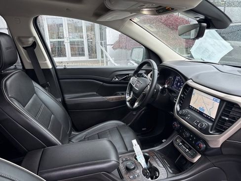 Used 2023 GMC Acadia Denali w/ Black Diamond Edition image 34