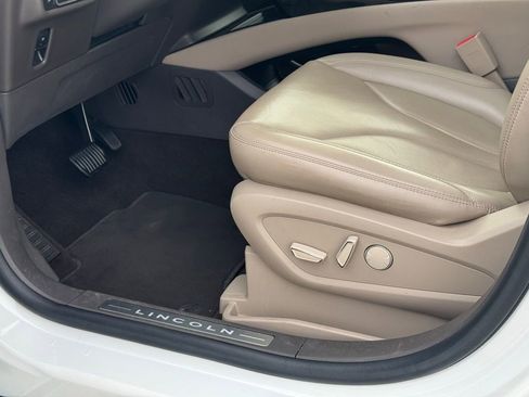 Used 2021 Lincoln Nautilus Reserve w/ Equipment Group 201A image 24