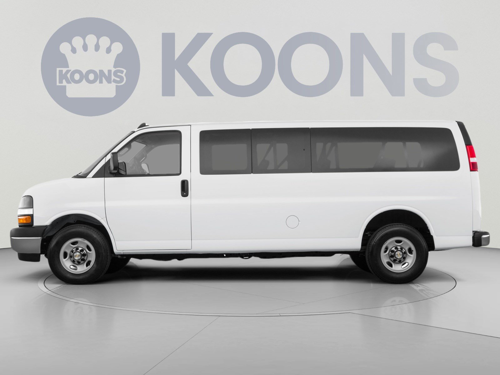 Used 2024 Chevrolet Express 3500 LT w/ LT Preferred Equipment Group RWD image 2