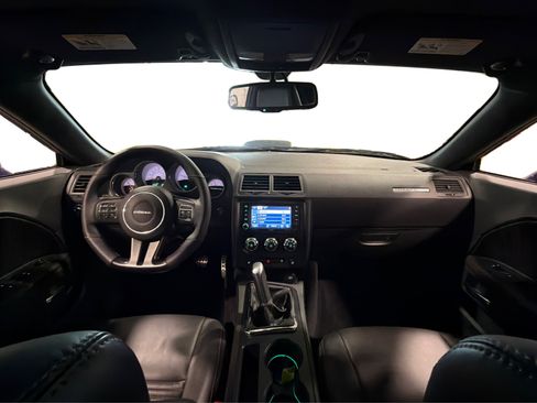 Used 2014 Dodge Challenger R/T RWD image 38