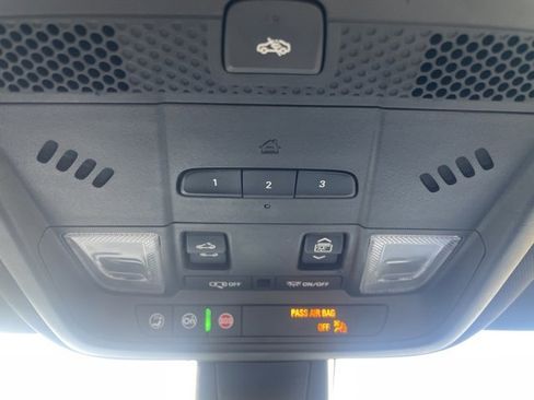 Used 2020 Cadillac XT6 Sport image 32