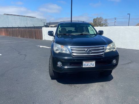 Used 2011 Lexus GX 460 w/ Convenience Pkg AWD/4WD image 3