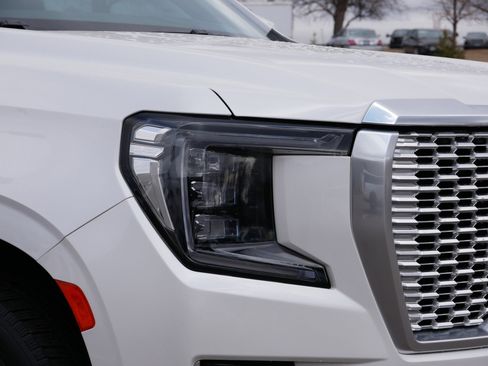 Used 2021 GMC Yukon Denali w/ Denali Ultimate Package image 18
