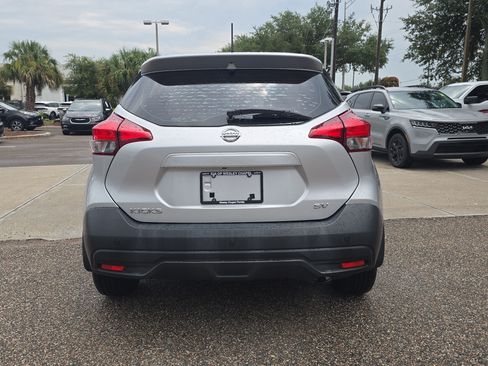 Used 2018 Nissan Kicks SV w/ Exterior Electronics Package FWD image 7