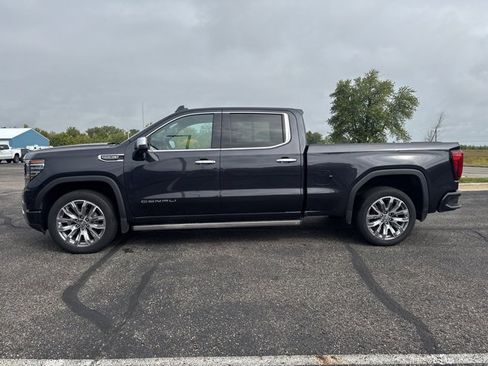 Used 2023 GMC Sierra 1500 Denali image 6