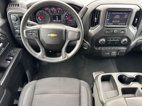 Used 2024 Chevrolet Silverado 1500 Custom image 22