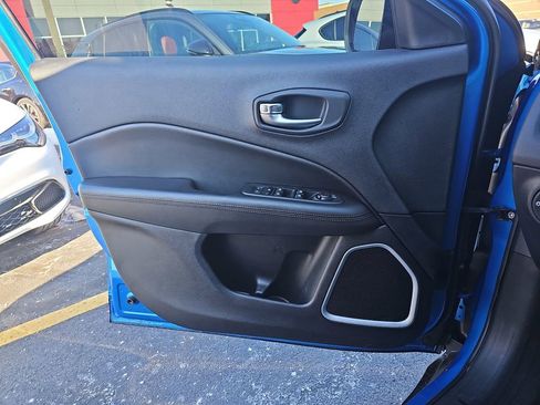 Used 2019 Jeep Compass Limited image 25