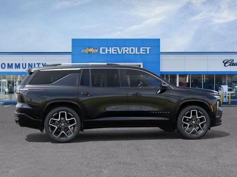 New 2026 Chevrolet Traverse High Country w/ LPO, Floor Liner Package image 6