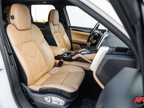 Used 2016 Porsche Cayenne image 71
