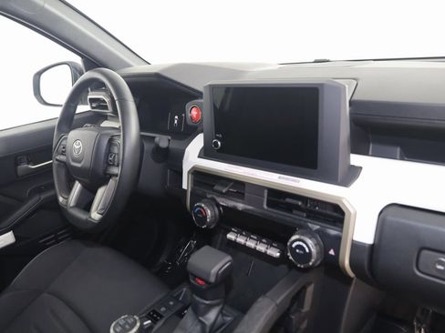 Used 2024 Toyota Tacoma TRD Off-Road image 37