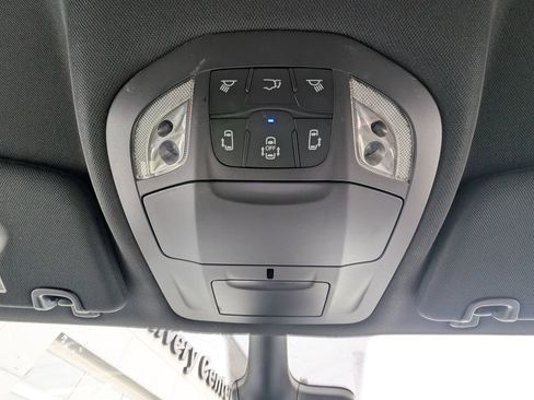 New 2026 Chrysler Pacifica Select FWD image 37