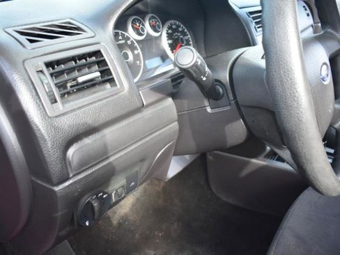 Used 2009 Ford Fusion SE image 25