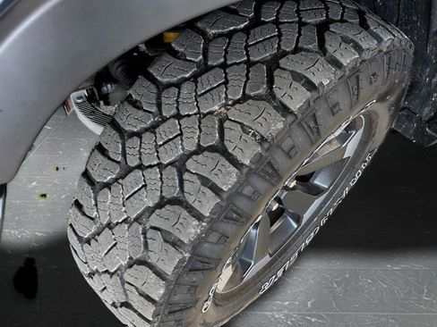 Used 2019 RAM 1500 Rebel AWD/4WD image 34