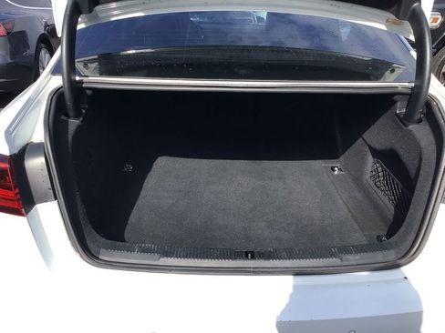 Used 2017 Audi A6 2.0T Premium image 10