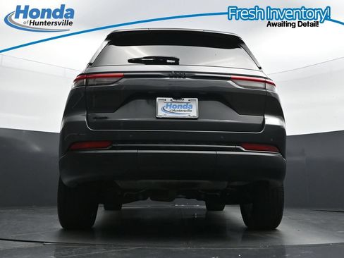 Used 2023 Jeep Grand Cherokee Altitude AWD/4WD image 35
