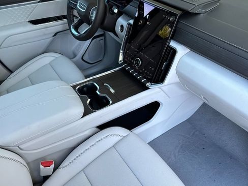 New 2026 GMC Acadia Denali w/ Super Cruise Package FWD image 14