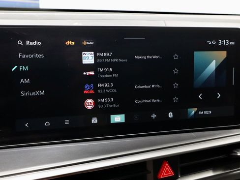 Used 2025 Kia Sorento S w/ Panoramic Sunroof Package FWD image 4