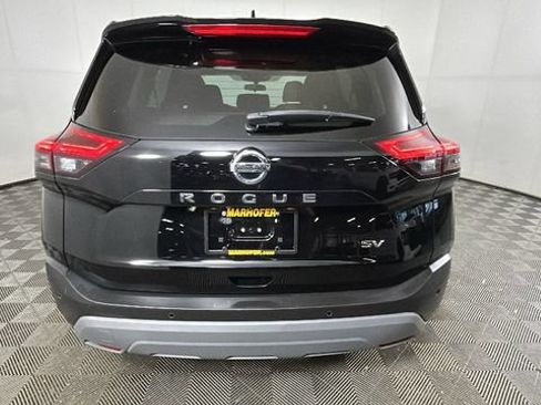 Used 2021 Nissan Rogue SV FWD image 4