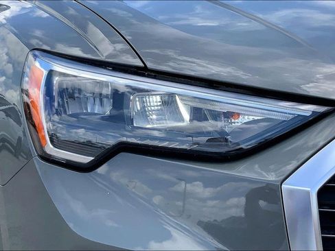 Used 2021 Audi Q3 2.0T Premium w/ Convenience Package AWD/4WD image 31