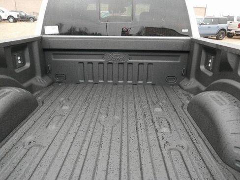 New 2026 Ford F250 Lariat w/ Black Appearance Package image 6