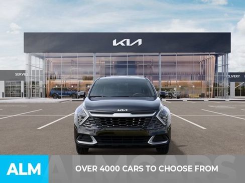 Used 2025 Kia Sportage EX FWD image 2