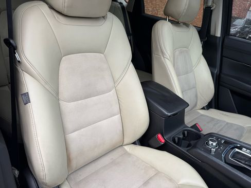 Used 2018 MAZDA CX-5 Touring w/ Preferred Equipment Package image 9