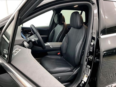 Used 2026 Mercedes-Benz EQS 400 4MATIC SUV image 15