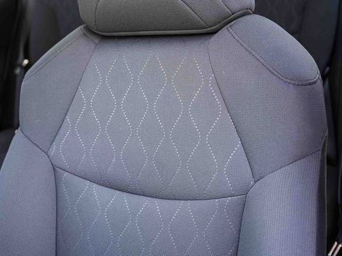Certified 2024 Toyota Corolla Cross LE w/ Moonroof Package FWD image 29