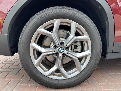 Certified 2025 BMW X4 xDrive30i AWD/4WD image 13