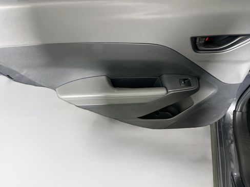 Used 2024 Subaru Crosstrek 2.0i Premium image 24