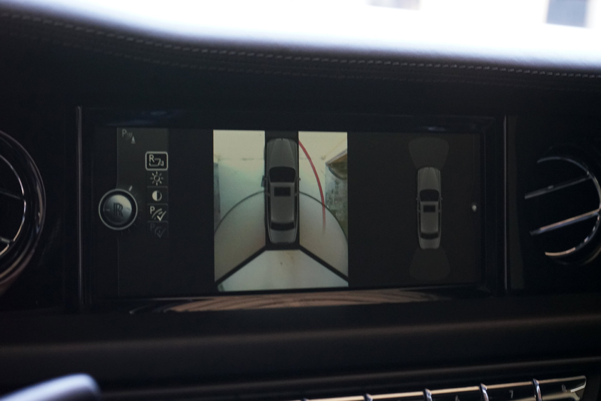 Used 2013 Rolls-Royce Phantom Sedan RWD image 16