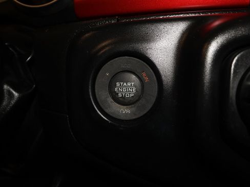 Used 2022 Jeep Wrangler Unlimited Rubicon w/ Xtreme Recon 35" Tire Package AWD/4WD image 16