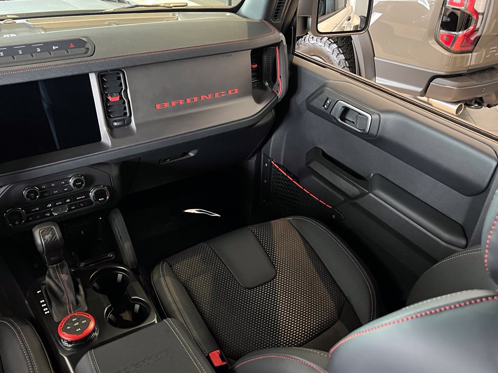 New 2026 Ford Bronco Raptor w/ Interior Carbon Fiber Pack AWD/4WD image 24